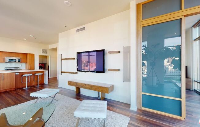 2 beds, 3 baths, 1,660 sqft, $6,000, Unit 1616