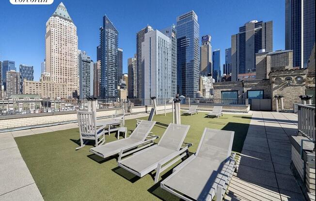 1 bed, 1 bath, $3,700, Unit 318