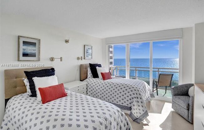 2 beds, 2 baths, 1,276 sqft, $5,200, Unit 6917 Collins Ave # 915