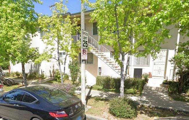 2338-52 PENMAR AVE.