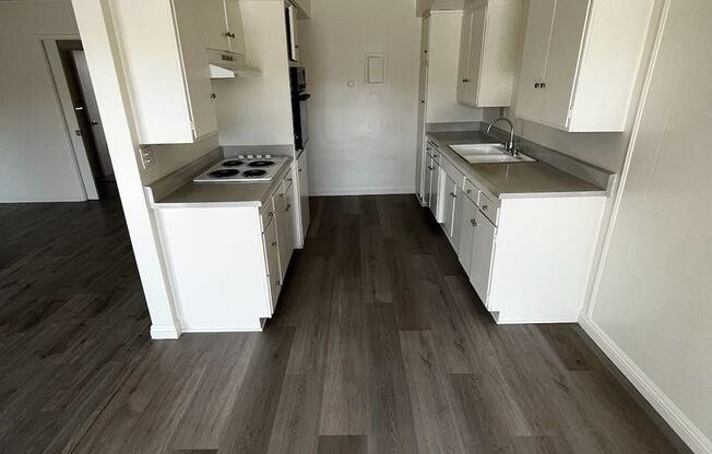 1 bed, 1 bath, 700 sqft, $1,950