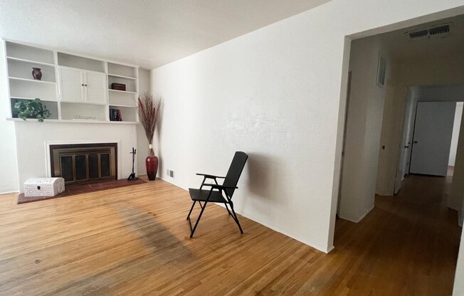 305 MADISON NE