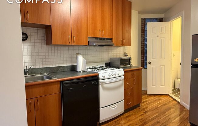 1672 ALT AVE 3