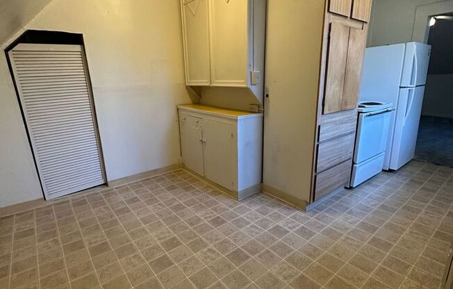 1 bed, 1 bath, 500 sqft, $950, Unit 3