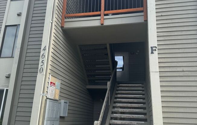 Spacious condo unit in East Anchorage
