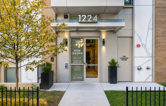 1 bed, 1 bath, 636 sqft, $2,995, Unit 602