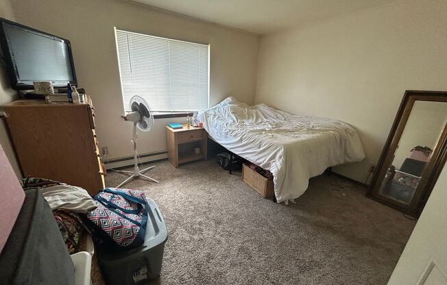 1 bed, 1 bath, $895, Unit 56