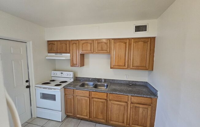 2 Bedroom Rental in St Pete