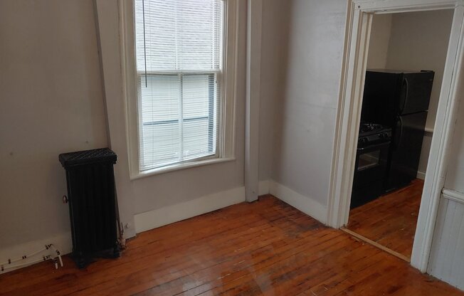 1 bed, 1 bath, 580 sqft, $600, Unit 2