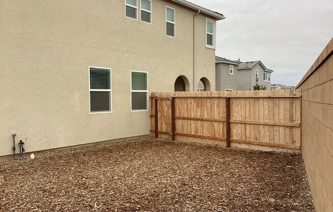 3 beds, 2.5 baths, $2,395