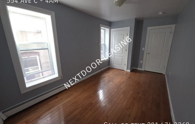 554 Ave C