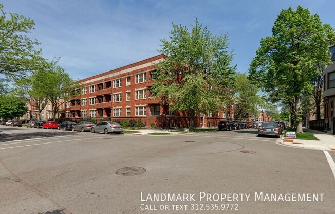 4853 S VINCENNES