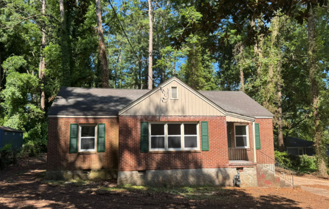 1833 RIDGELAND DR