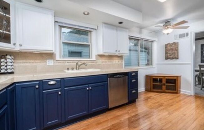Beautiful 3-bedroom single family home just blocks from Wauwatosa, with garage parking and kitchen appliances!