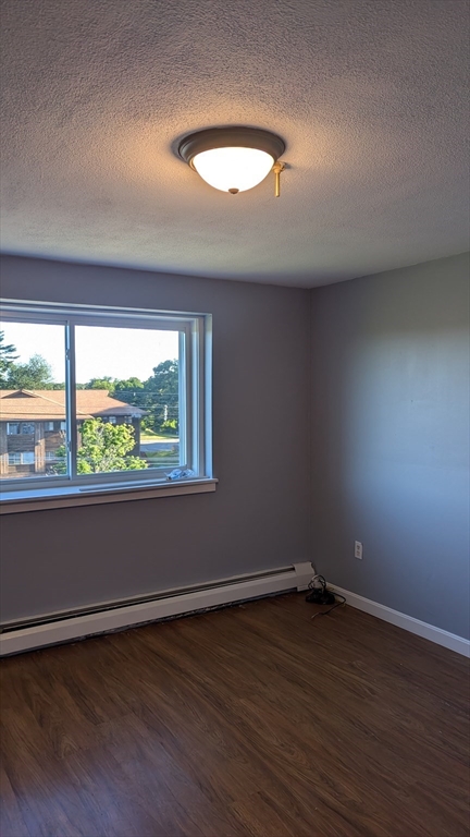 1 bed, 1 bath, 700 sqft, $1,995, Unit 5B