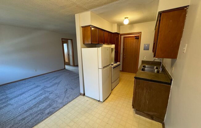 1 bed, 1 bath, 765 sqft, $850