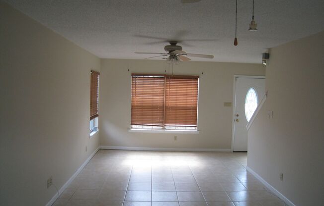 111 Countrywalk Cir