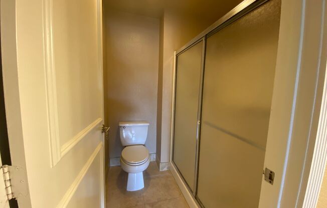 2 beds, 2 baths, $1,850, Unit # 125