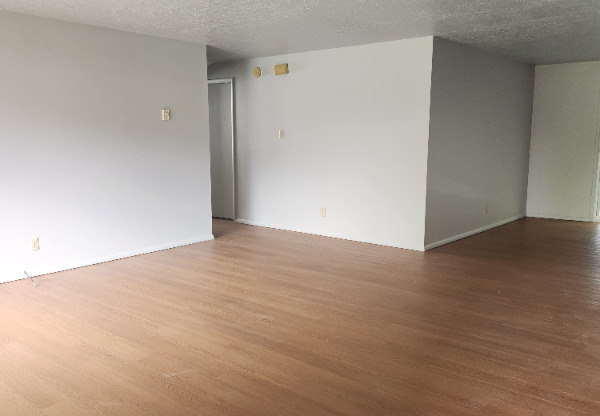 196 CRESTVIEW