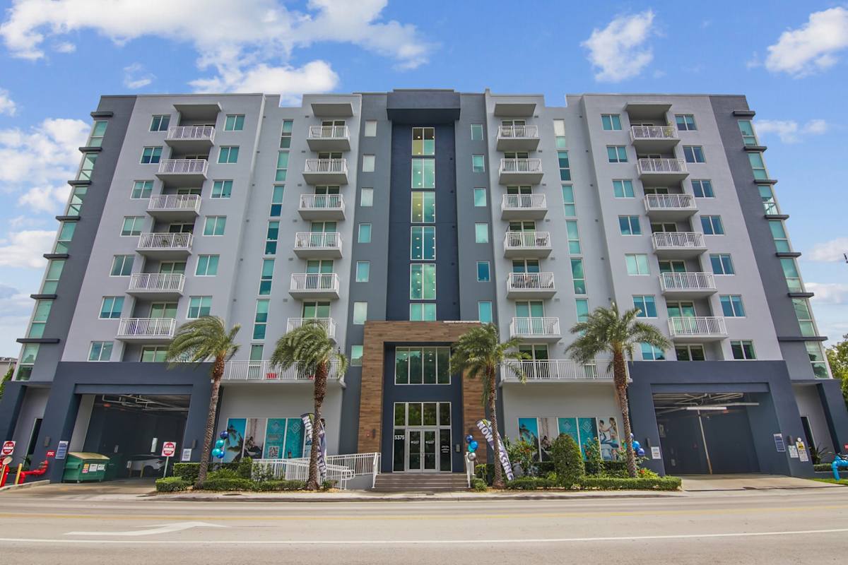 Studio, 1, 2, & 3-Bed Apartments in Miami, FL