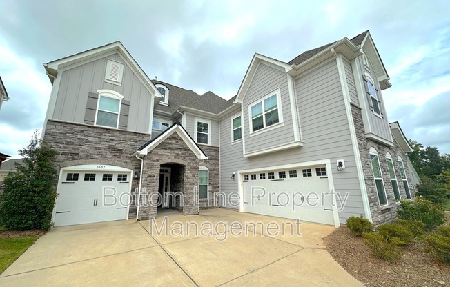 1007 ANATRELLA LN NW