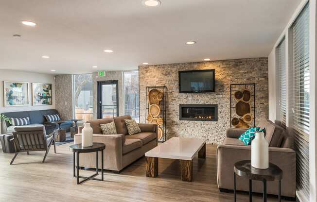 Resident Lounge at Park 88 Apartments in Thornton, CO