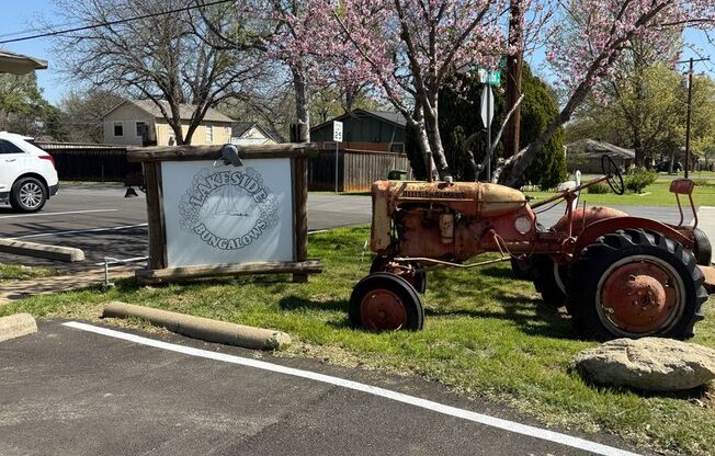 Lakeside Bungalows 1
