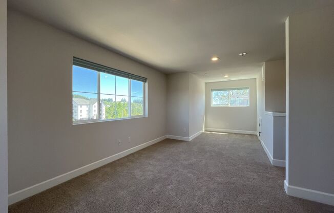 4 beds, 3.5 baths, $2,995