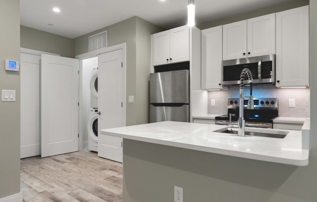 1 bed, 1 bath, 499 sqft, $3,195, Unit 210