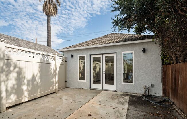 Gorgeous 1 Bedroom Home in Faircrest Heights!