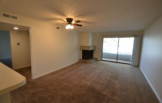 2 Bed 1 Bath Condo with Mountain Views and Nearby Park!