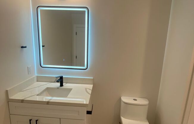 Studio, 1 bath, 513 sqft, $2,050, Unit 413