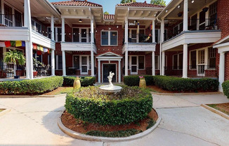 305 E PONCE DE LEON AVE