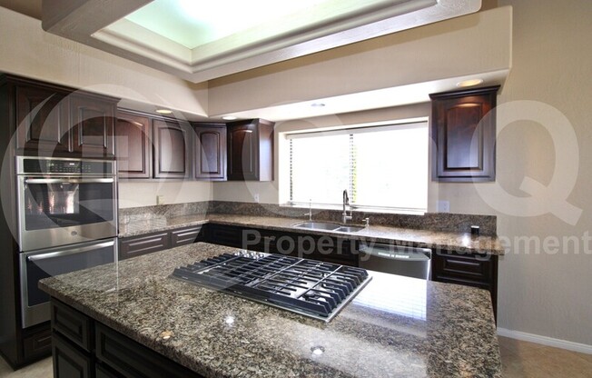 10922 E BELLA VIS DR