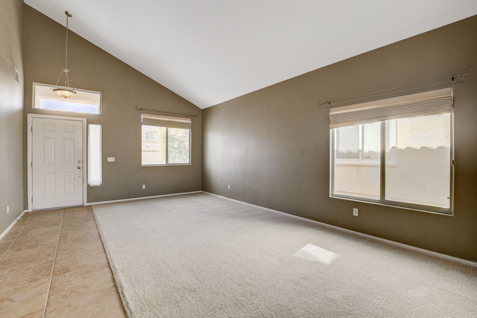 6224 Fort Worth - Open Floorplan - Granite Counters