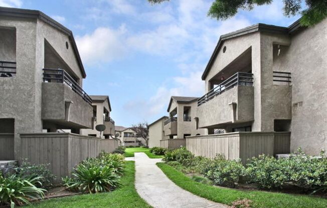 Mission Oaks Apartments