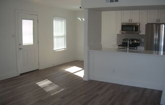 2 beds, 1.5 baths, $1,450, Unit Unit C