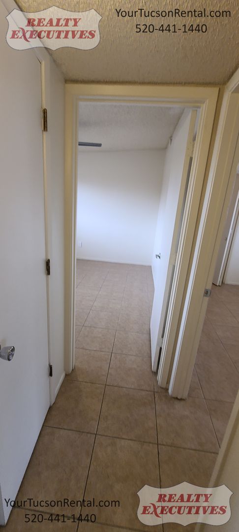 2 beds, 1 bath, $1,150