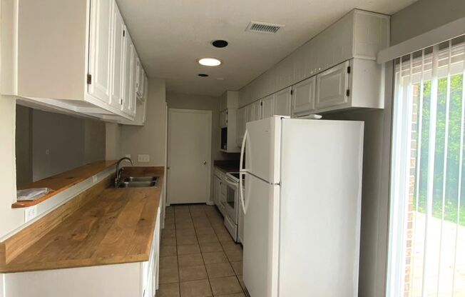 3 beds, 2 baths, $1,800