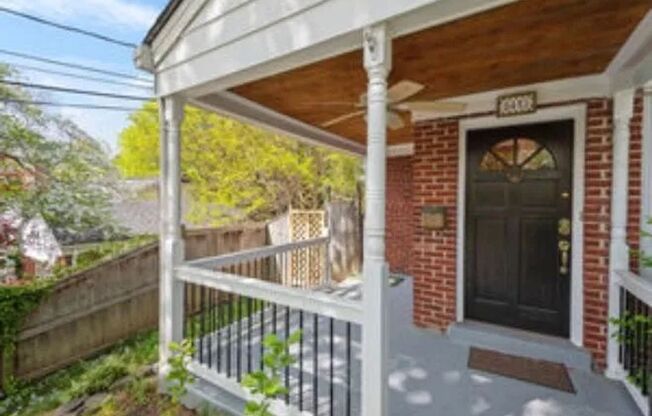 3 beds, 2.5 baths, $3,550