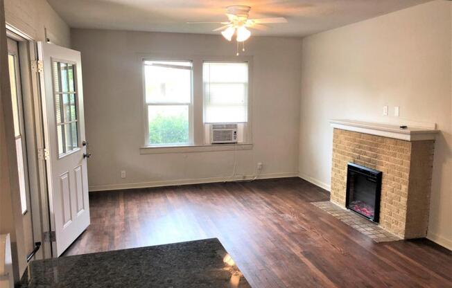 3219 ROGERS AVE