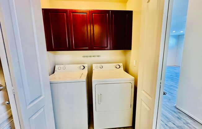 2 beds, 2 baths, 1,244 sqft, $1,899, Unit 705 W. Queen Creek #1107
