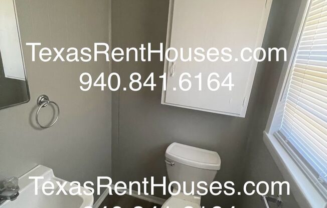 2 beds, 1.5 baths, $1,050