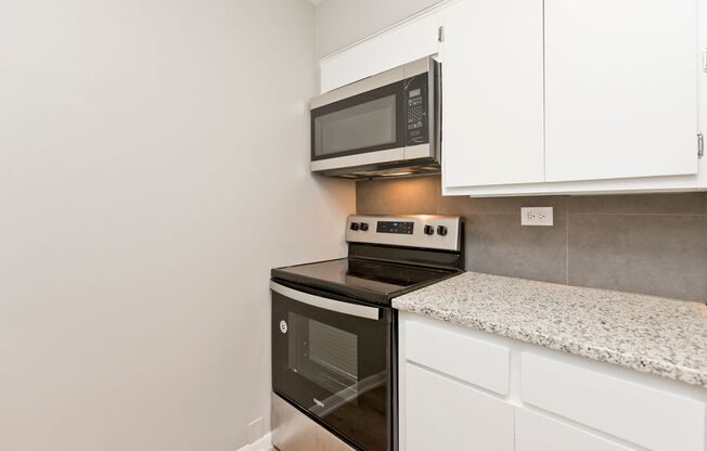 1 bed, 1 bath, $1,100, Unit 6