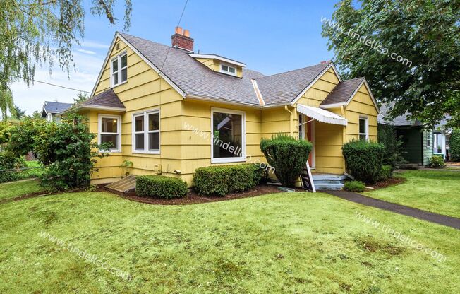 LOCATION, LOCATION, LOCATION ! Vintage 7 Bedroom Craftsman Directly Across from University of Portland