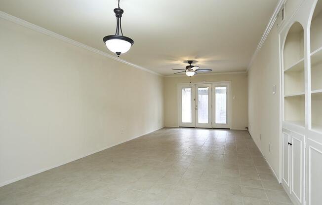 13002 TRL HOLW DR