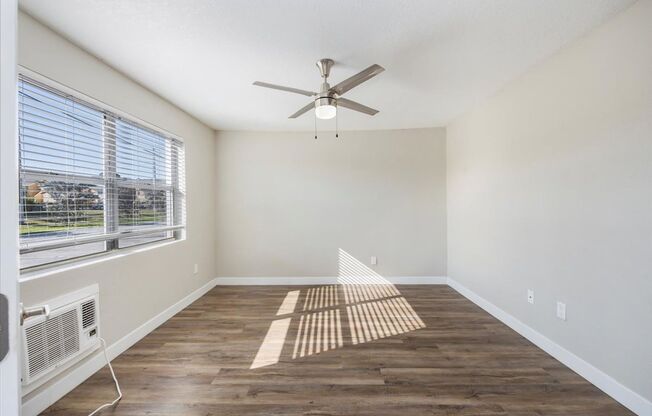 2 beds, 1 bath, 634 sqft, $1,999, Unit 330-06