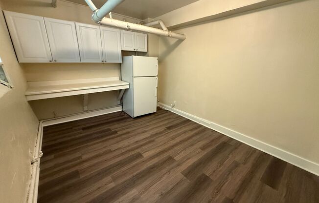 1 bed, 1 bath, $975, Unit 3