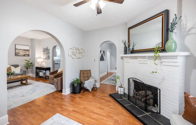 Quaint 2 Bedroom 1 Bath Home in Forest Hill! ***Available 06/06***