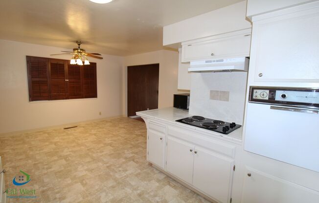 $3695 - Large 3 Bedroom, 2 Bath Single Family Home near Blossom Hill/Camden with A/C!